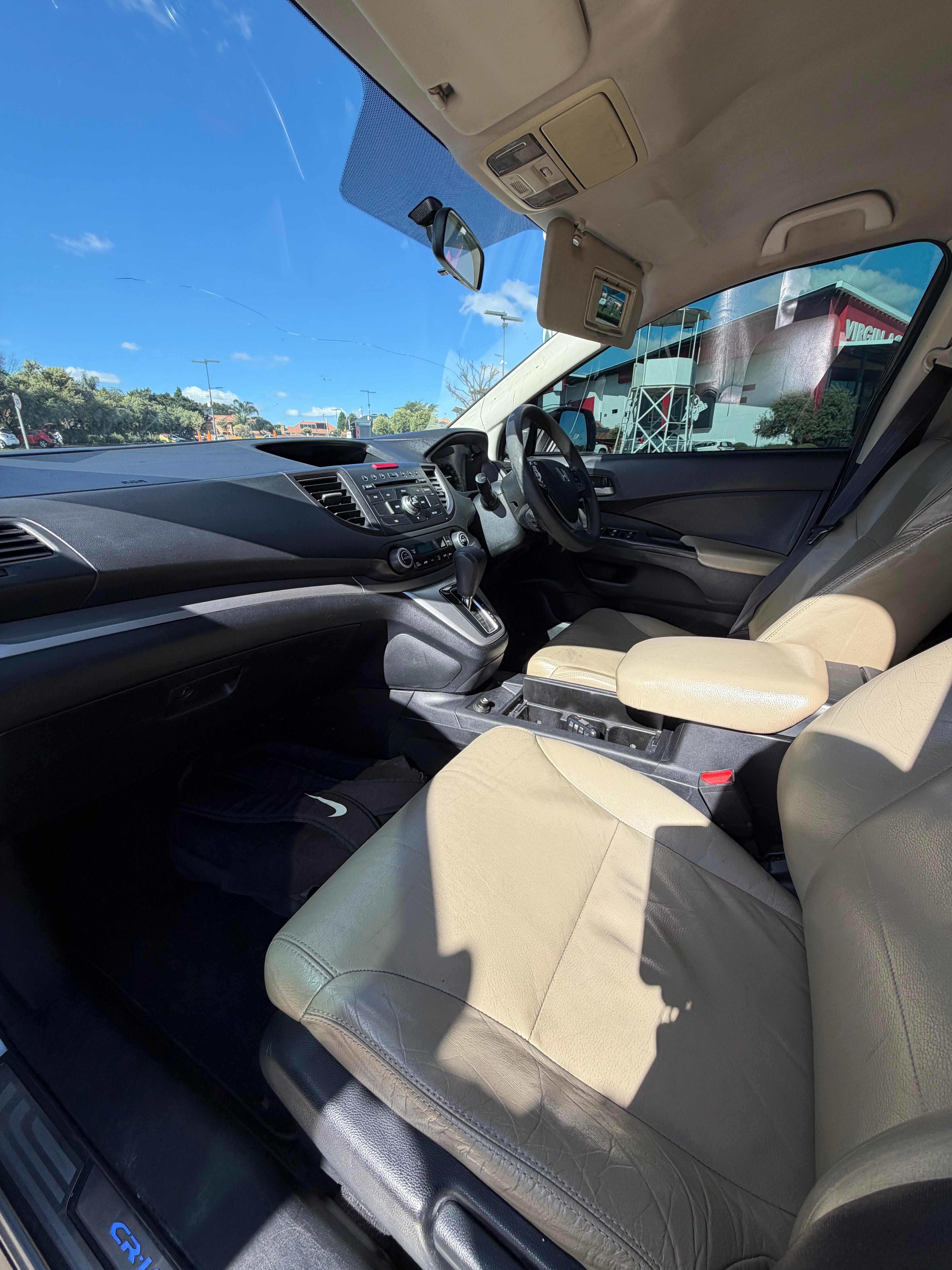 Honda CRV 2013 (automatic)